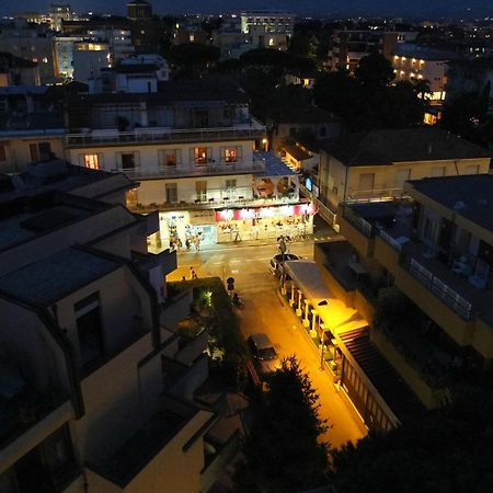 Hotel Dell'Angelo リミニ エクステリア 写真
