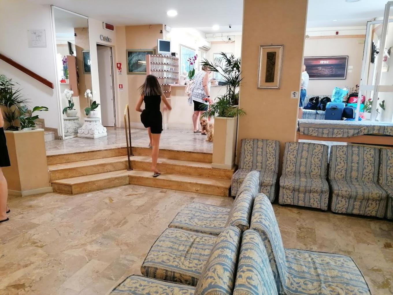 Hotel Dell'Angelo リミニ エクステリア 写真
