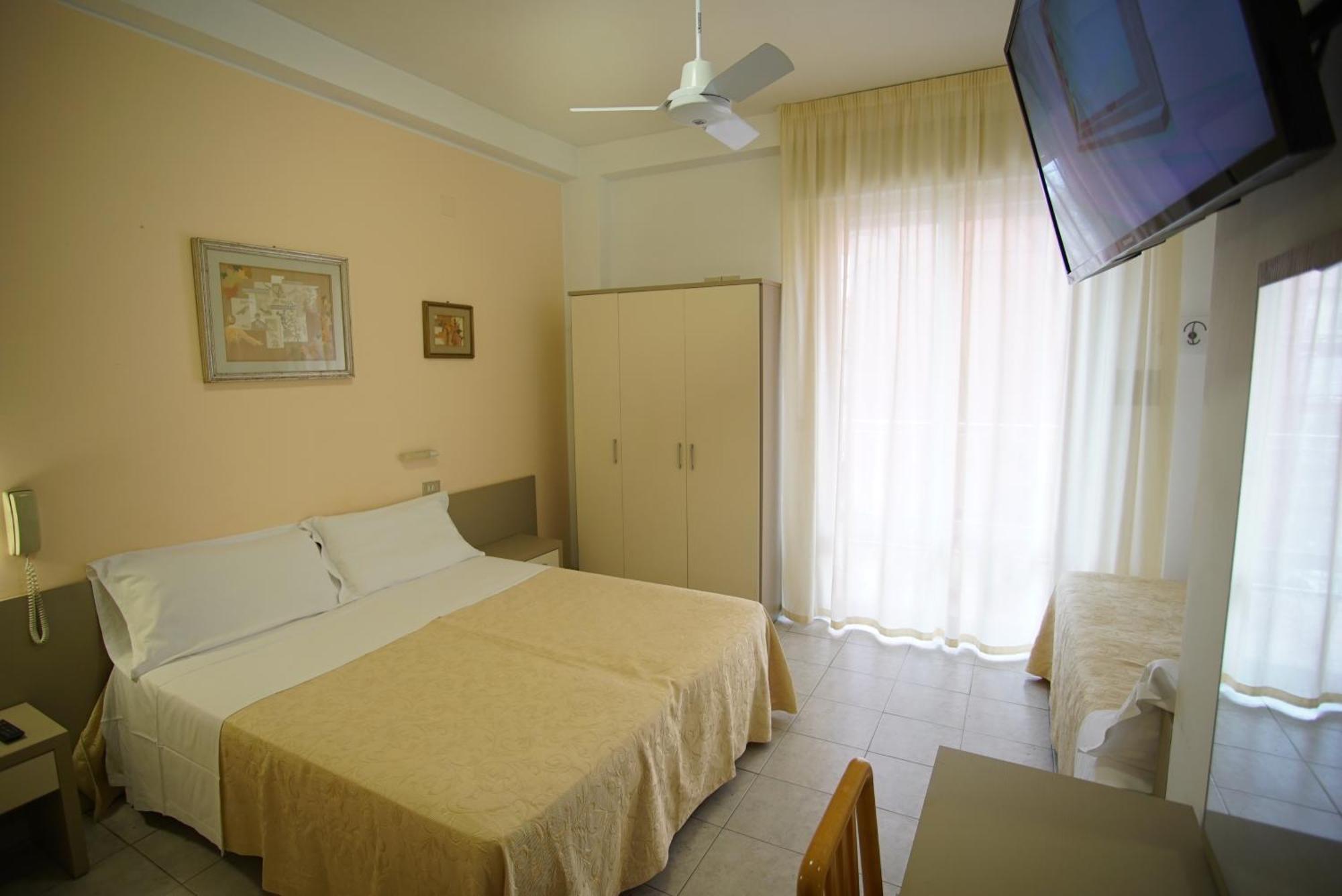 Hotel Dell'Angelo リミニ エクステリア 写真